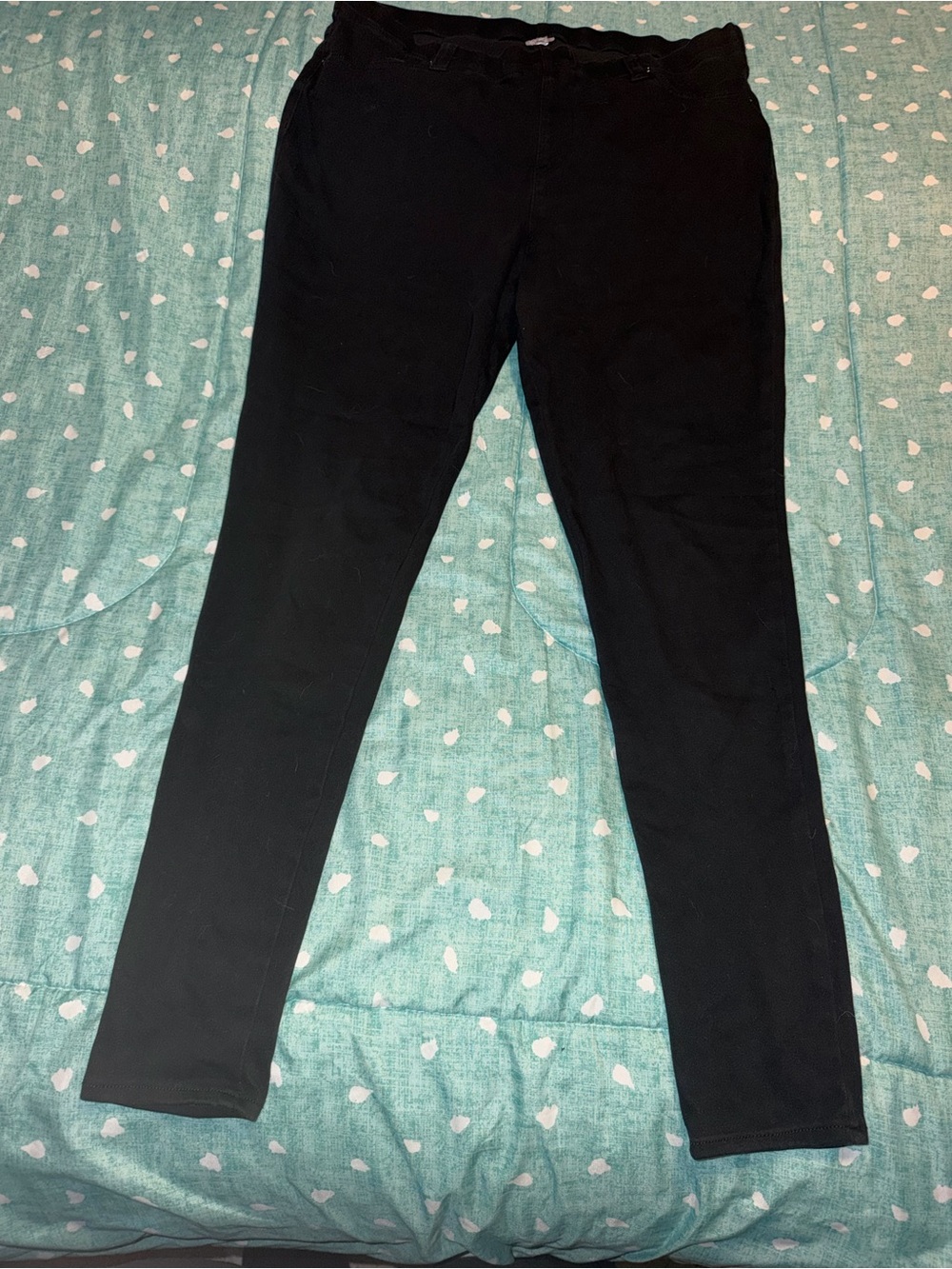 Large Women's Black Stretch Skinny Pants. MUST BE BUNDLED
